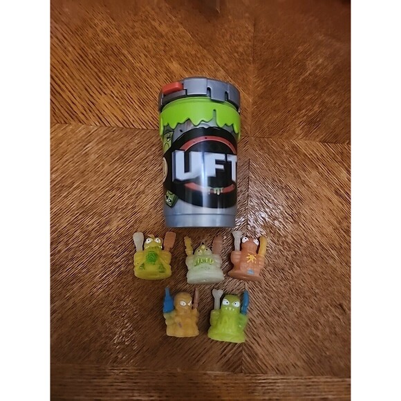 Stink Splatter #183 Master Trashie Ultimate Fighting Trashies Series 2 Moose - Picture 1 of 11